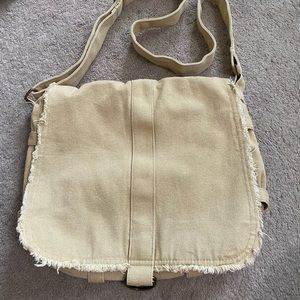 Bluenotes tan satchel